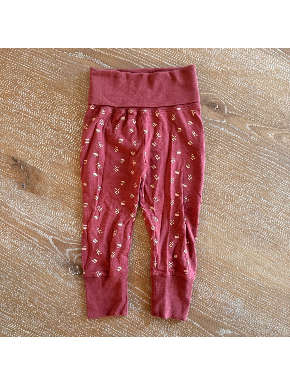 Little Liam by Kate Quinn Geometric Print Cuffed Jogger Pants Size 2T